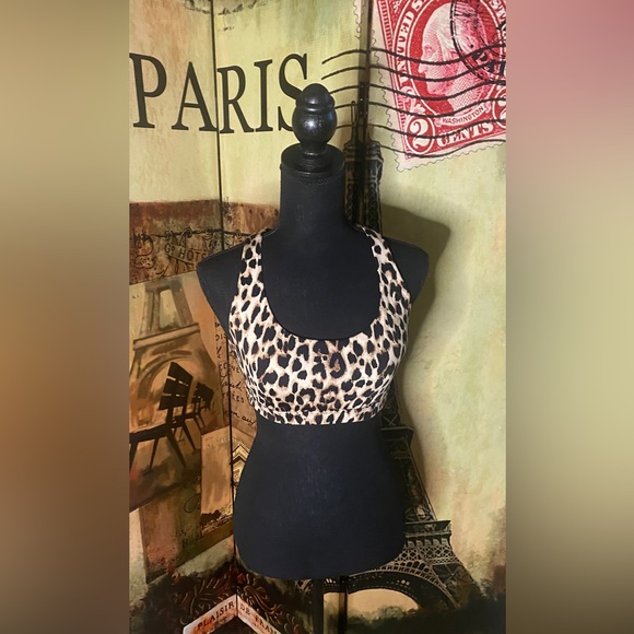 Victoria’s Secret leopard print sports bra, Size Medium - Picture 1 of 7